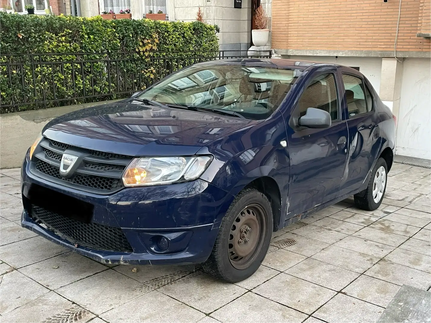 Dacia Logan Logan 1.2i   PRIX MINIMUM 1800€ Blau - 1
