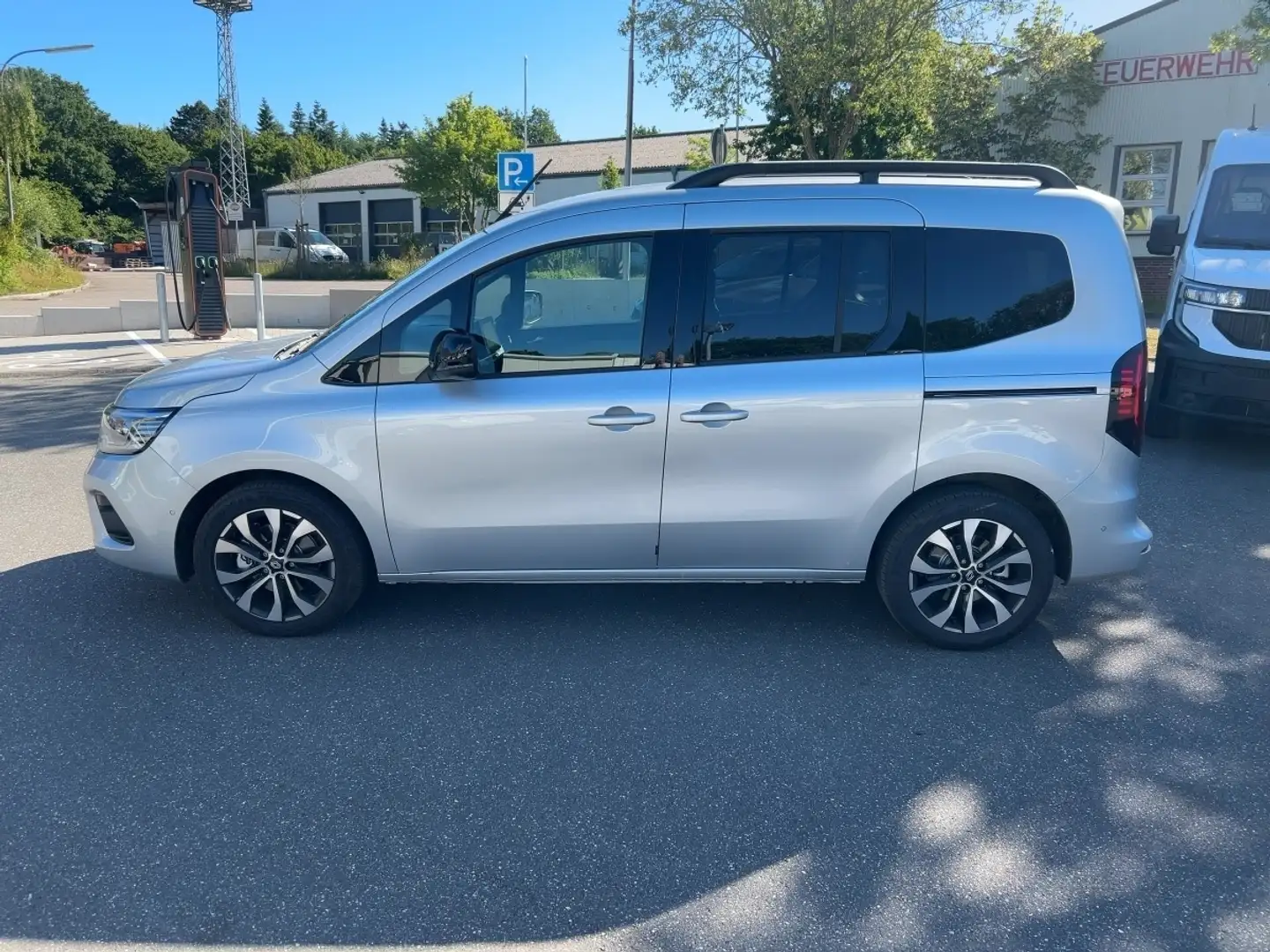 Renault Kangoo TECHNO dCi 115 EDC *Standort Malente* Grau - 2