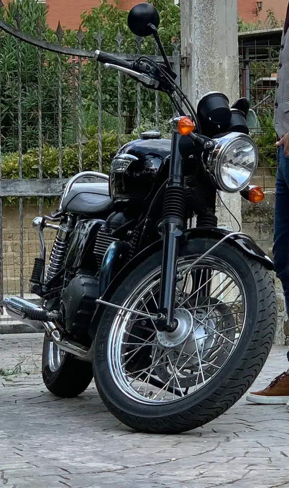 Triumph Bonneville T100