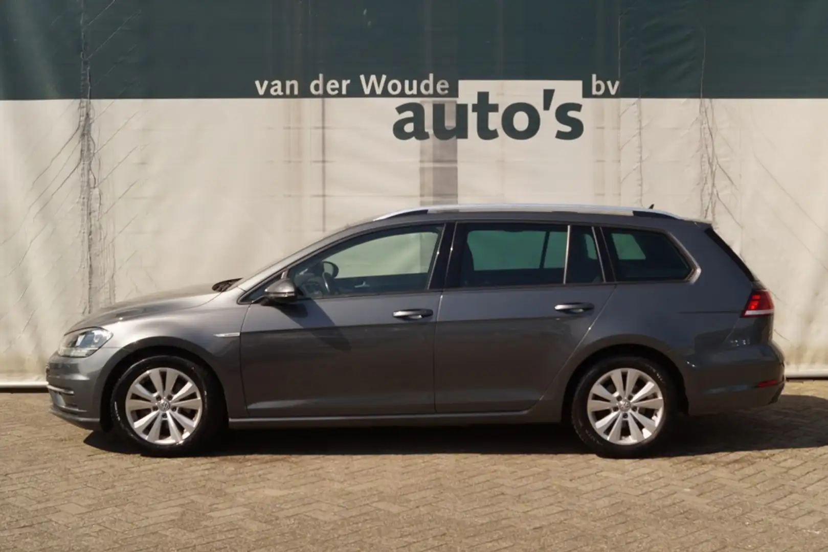 Volkswagen Golf Variant 1.5 TSI 130pk DSG Comfortline Business Grau - 1