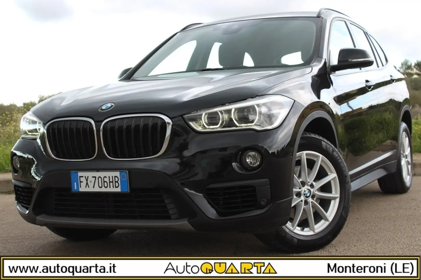 BMW X1 sDrive18d Aut. *DISPLAY 8,8'' *FULL LED *HUD Zwart - 1