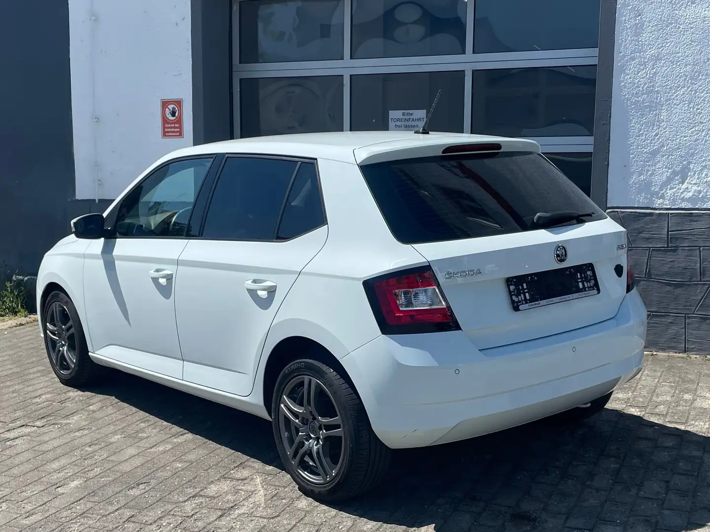 Skoda Fabia Cool Plus Klima ZV BC TÜV Neu Weiß - 2