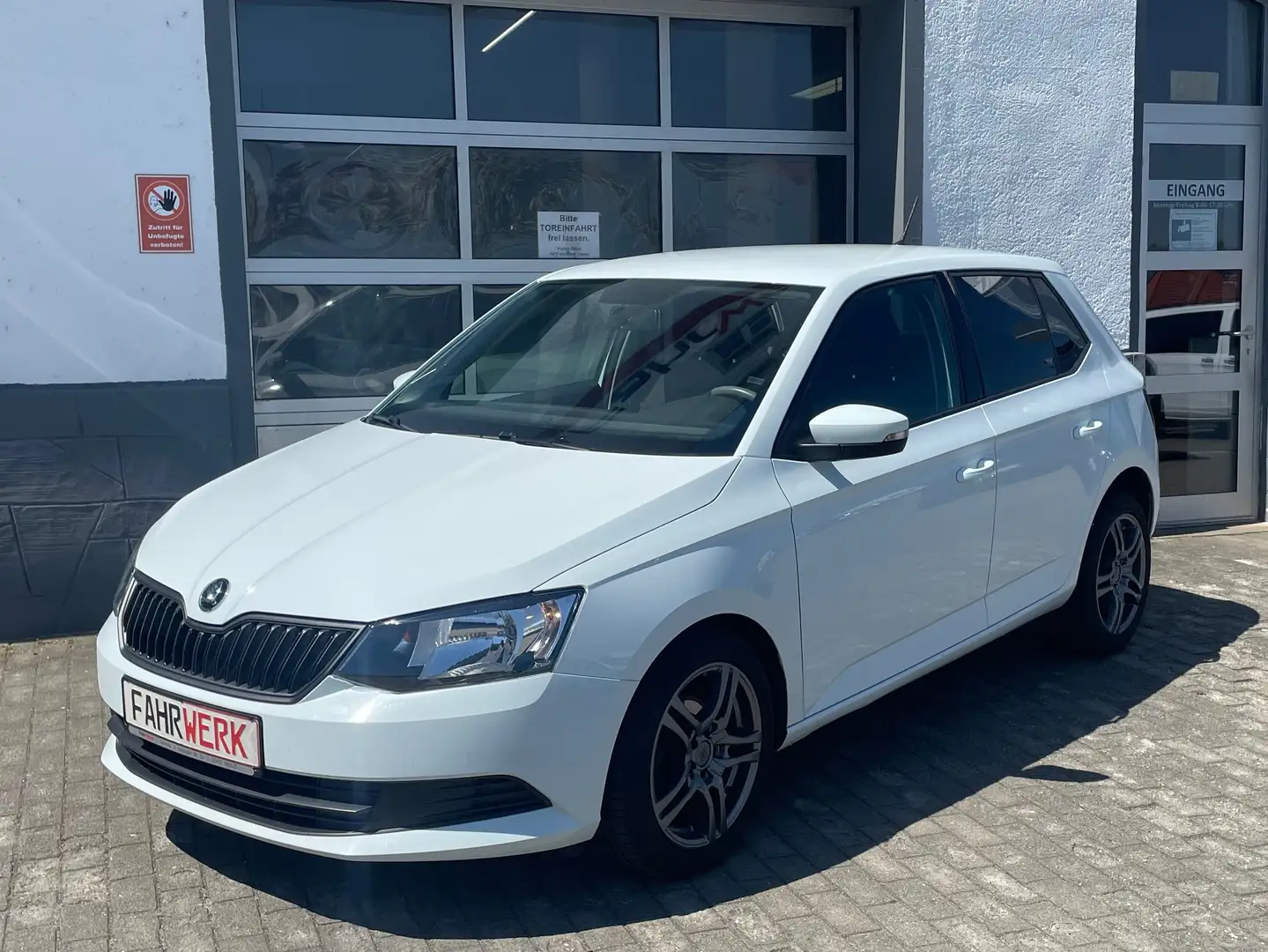 Skoda Fabia Cool Plus Klima ZV BC TÜV Neu Weiß - 1