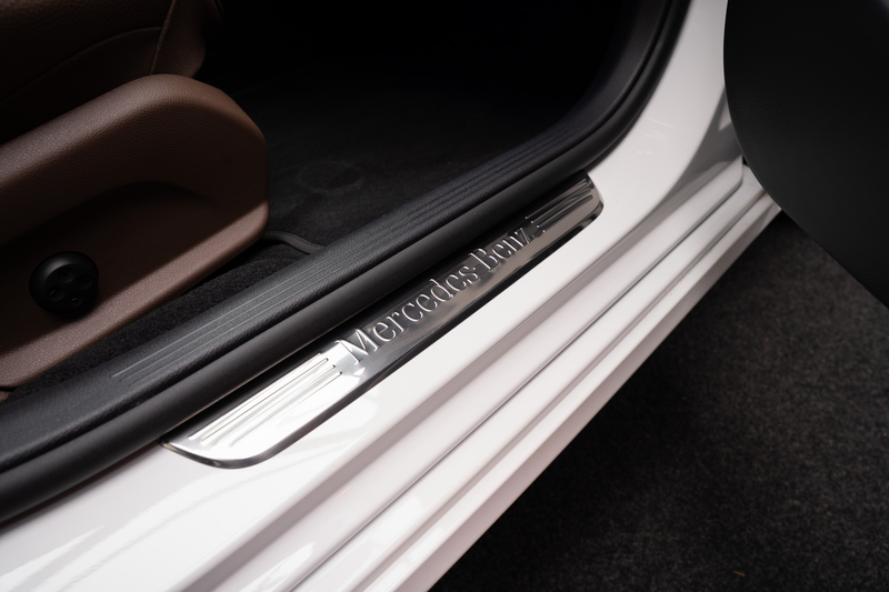 Mercedes-Benz E 300 Estate e Panodak HUD Burmester Leer 360° Memory se — photo 29