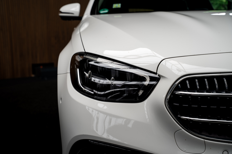 Mercedes-Benz E 300 Estate e Panodak HUD Burmester Leer 360° Memory se — photo 23