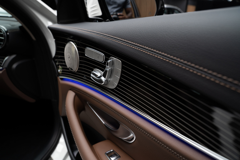 Mercedes-Benz E 300 Estate e Panodak HUD Burmester Leer 360° Memory se — photo 20