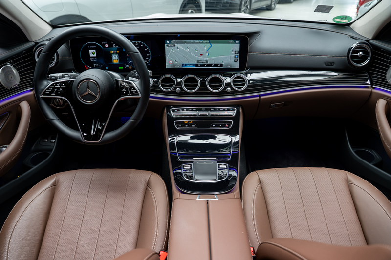 Mercedes-Benz E 300 Estate e Panodak HUD Burmester Leer 360° Memory se — photo 10