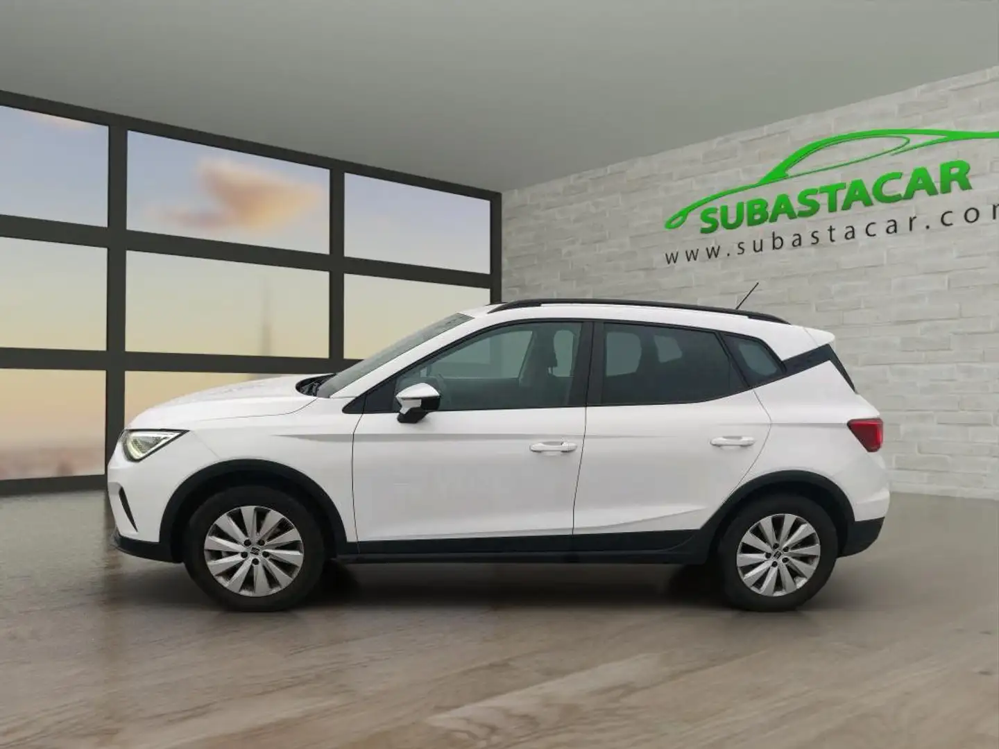 SEAT Arona 1.0 TSI 81 kW (110 CV) Style 5P Manual Bianco - 1