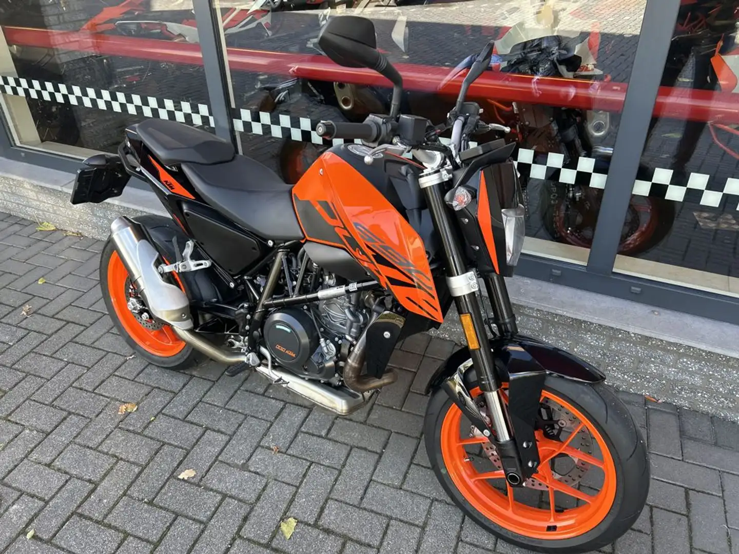 KTM 690 Duke - 2