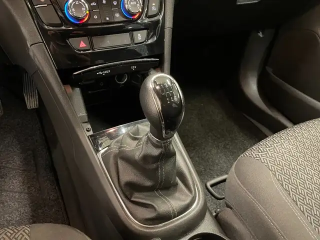 Opel Mokka X view 8