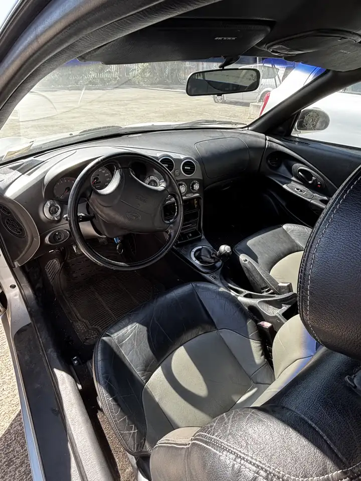 Hyundai Coupe 1.6 16v Air c/2airbag, foto 2