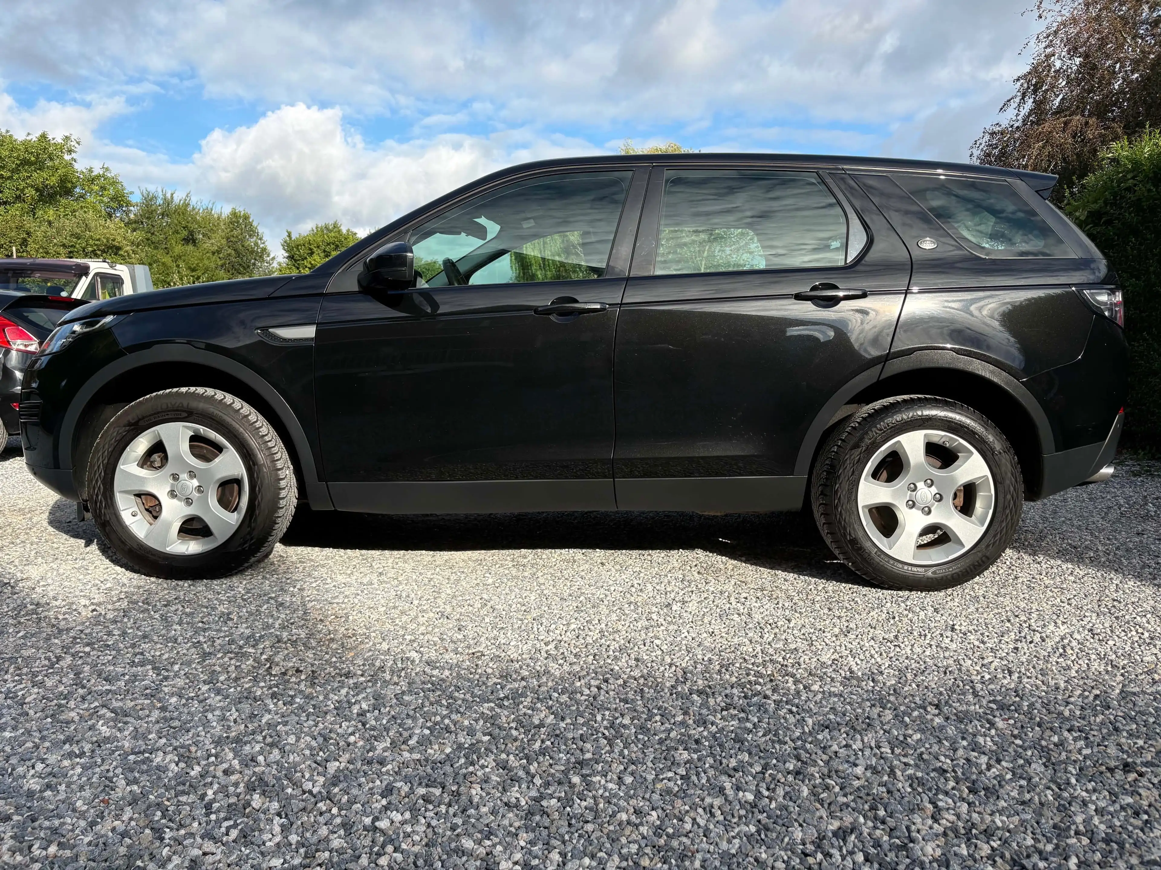 Land Rover Discovery Sport 2.0Td4-1ère Main-Pdc-Cuir-Cruise Control-Nouveaux Pneus... — photo 13