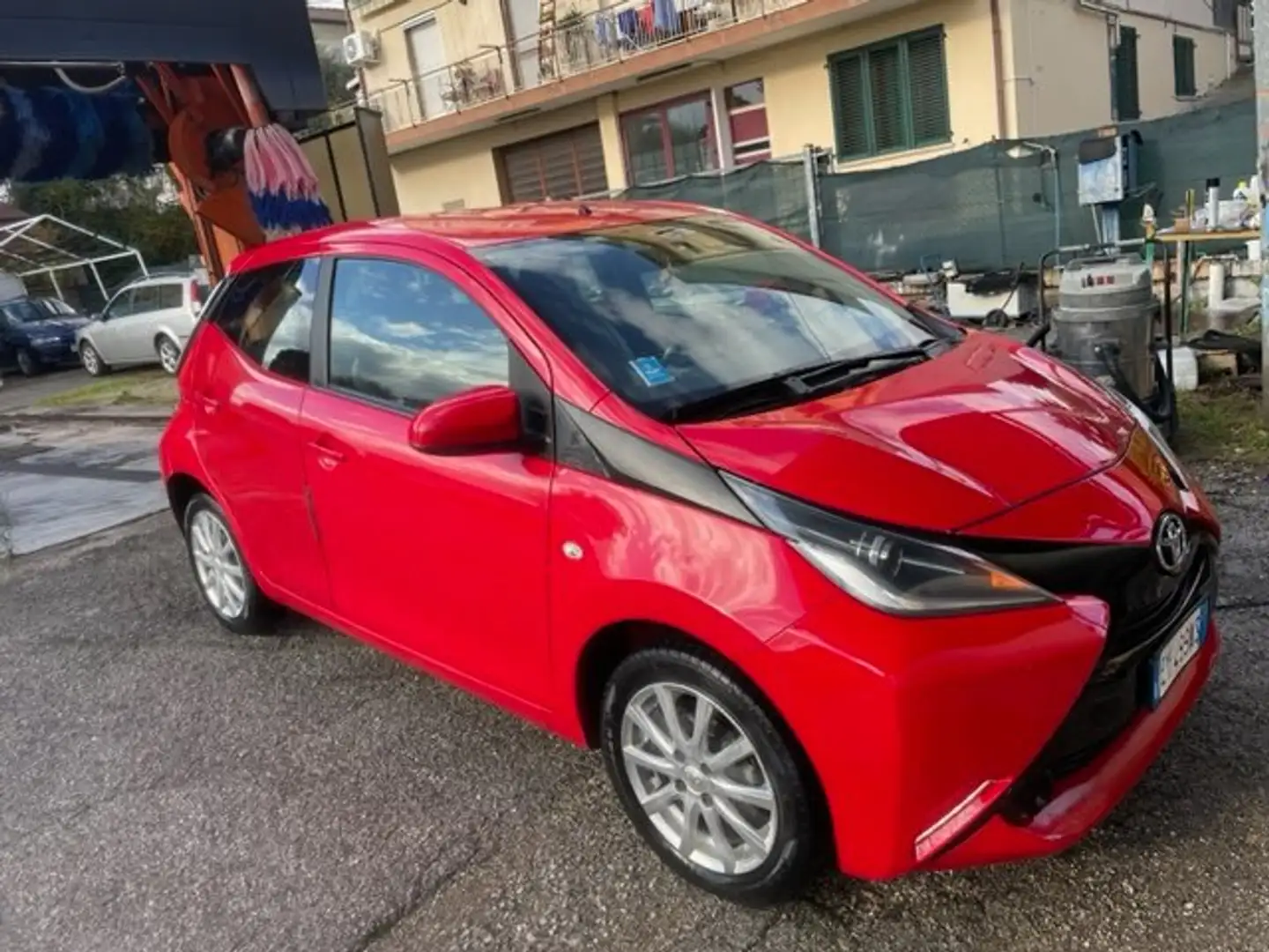 Toyota Aygo 5 P II 1.0 x-clusiv TELECAMERA 20 KM CON UN LITRO - 2