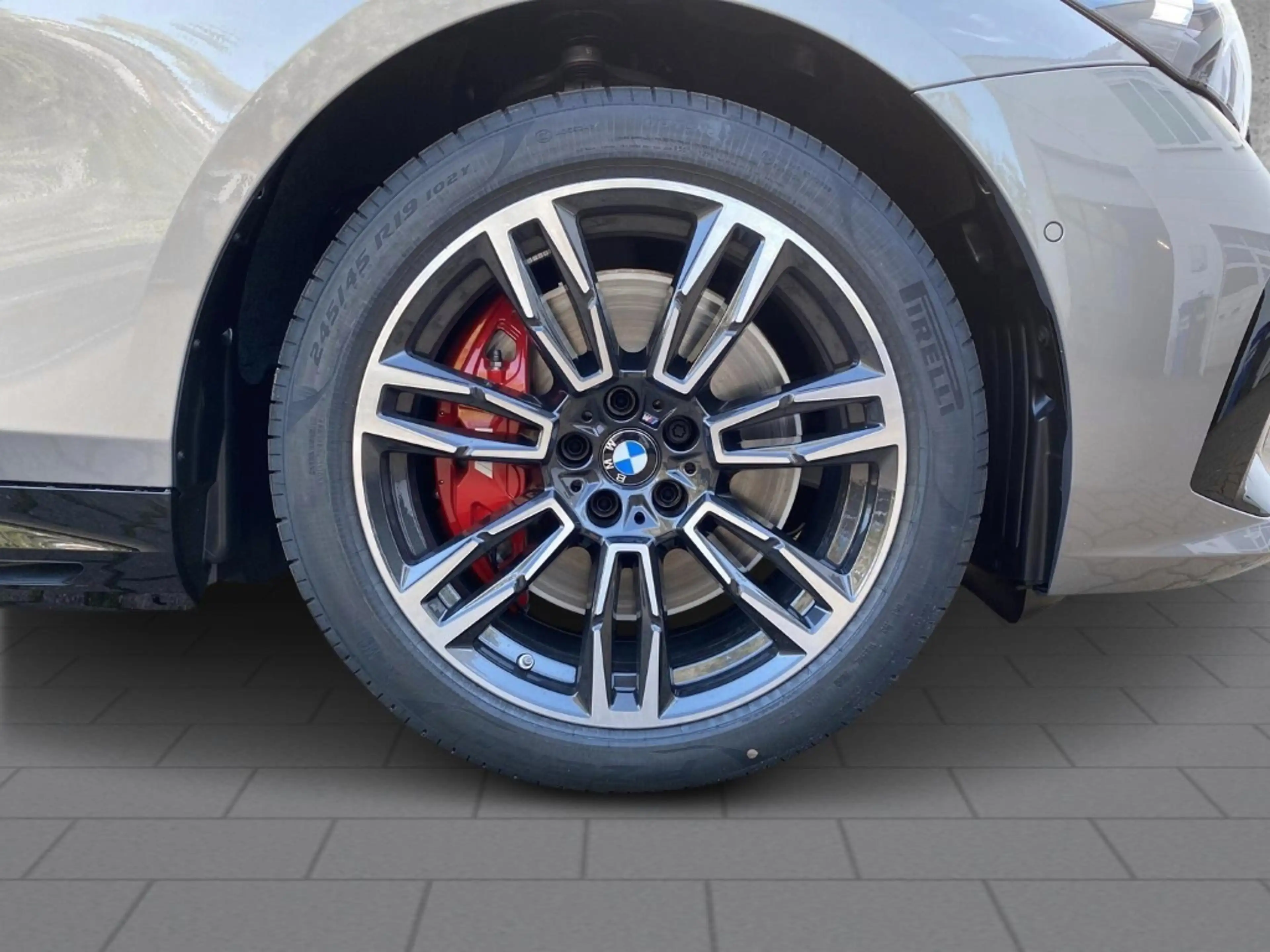 BMW i5 xDrive 40 Touring Sportpaket HUD AD AHK-klappbar P — photo 6