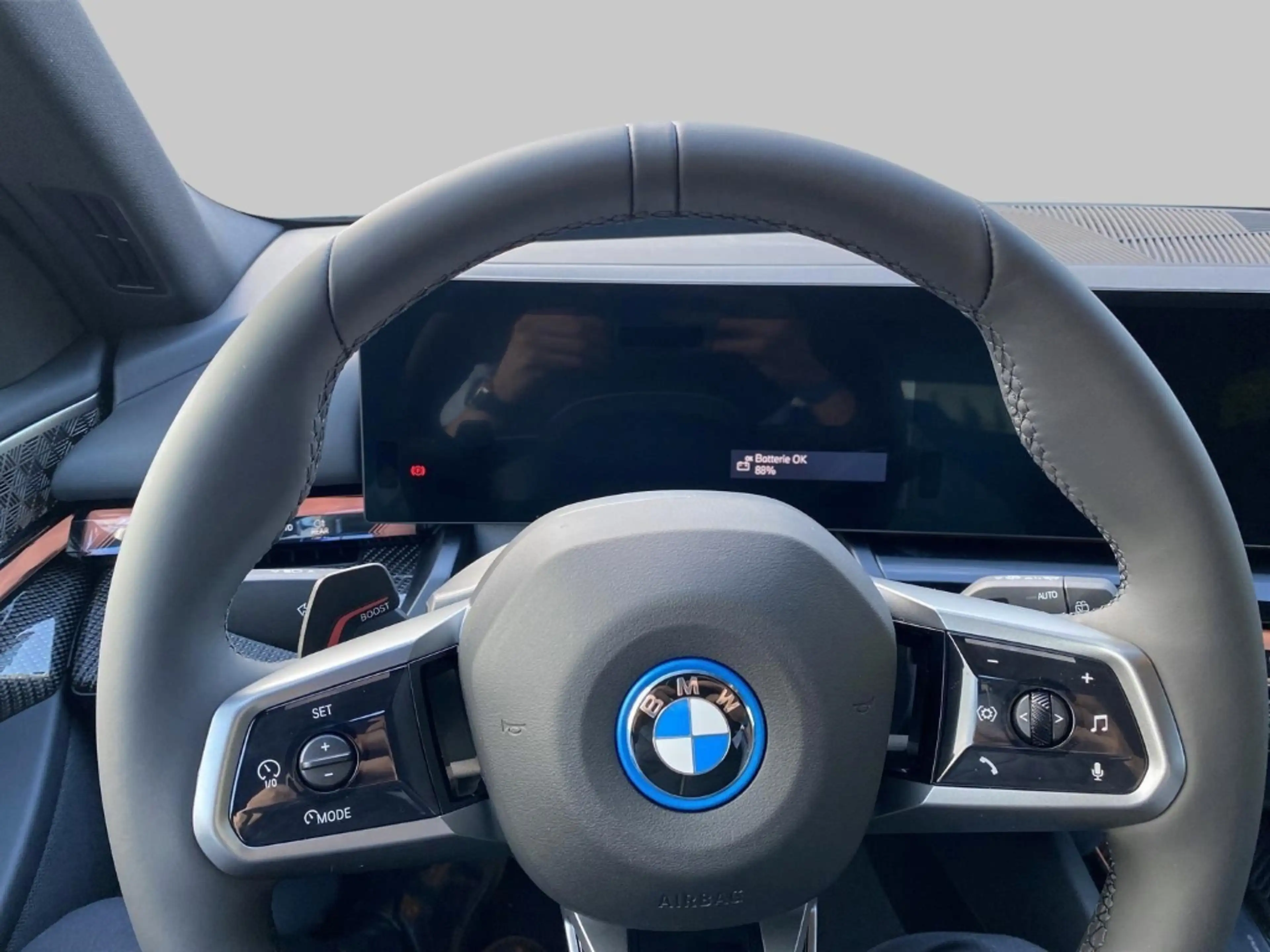 BMW i5 xDrive 40 Touring Sportpaket HUD AD AHK-klappbar P — photo 10