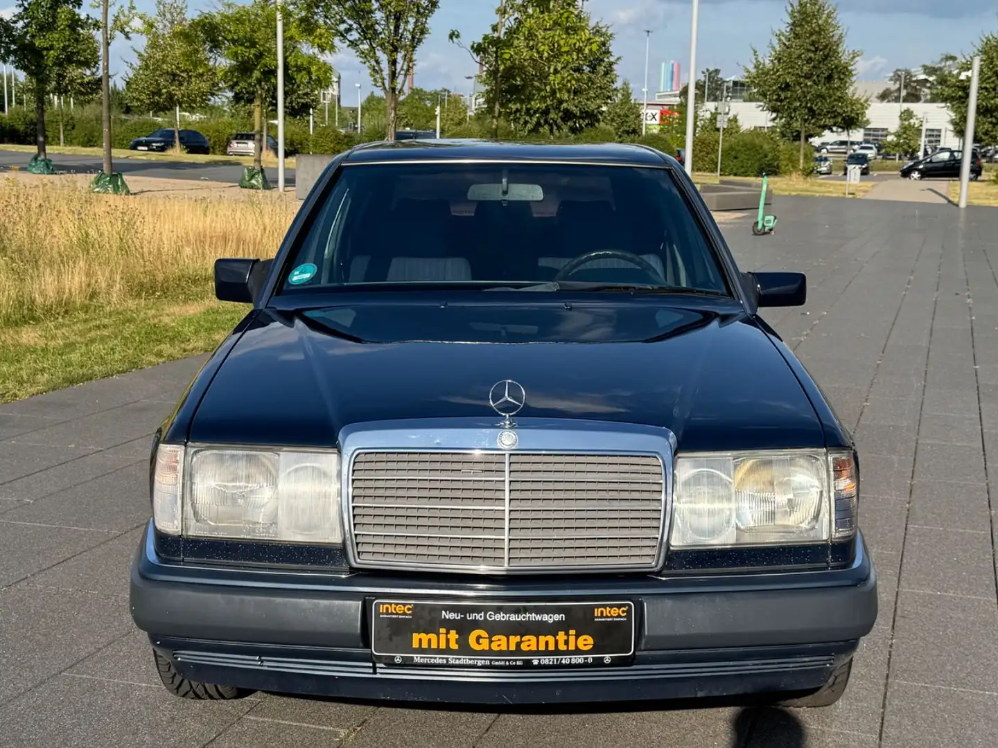 Mercedes-Benz 260 E PULLMAN/H-ZULASSUNG/8-SITZER/AUTOMATIK/GEP - 2