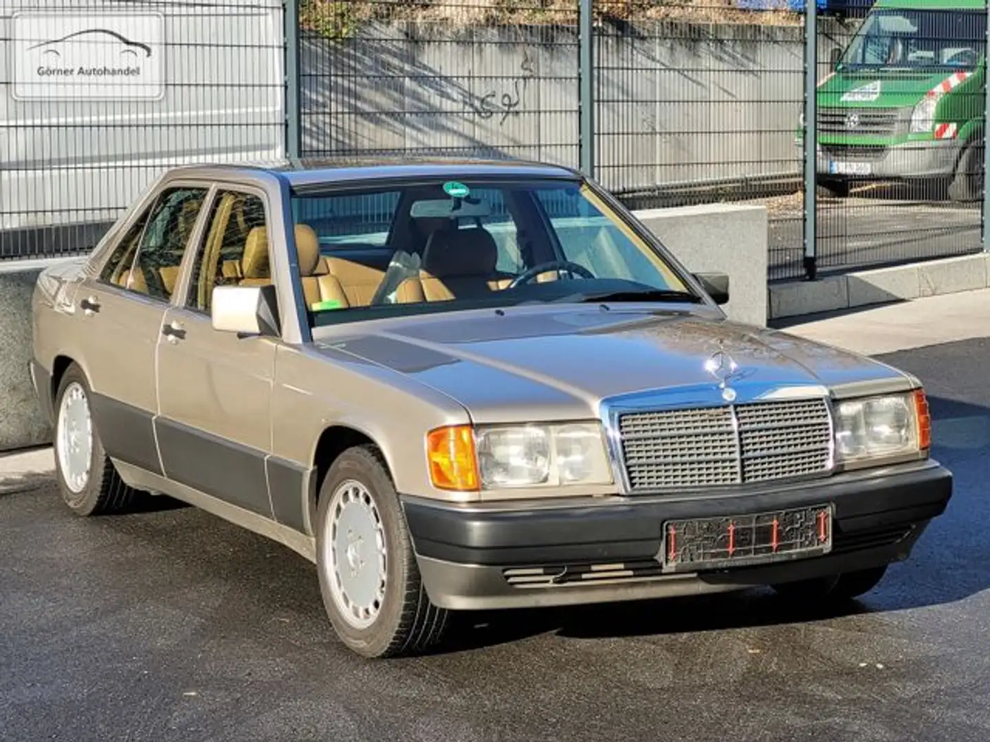 Mercedes-Benz 190 E W 201 2,6 Automatik SSD+Leder+Klima Beige - 1