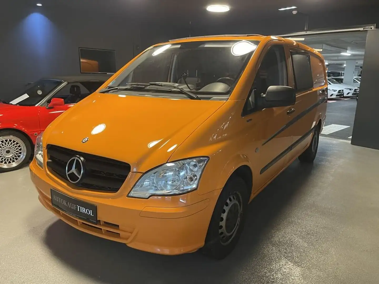 Mercedes-Benz Vito 113 CDI lang Camper*Bett*Küche*Kühlschrank Orange - 1