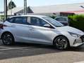 Hyundai i20 1.0 T-GDI 48V-Hybrid DCT Trend Zilver - thumbnail 3