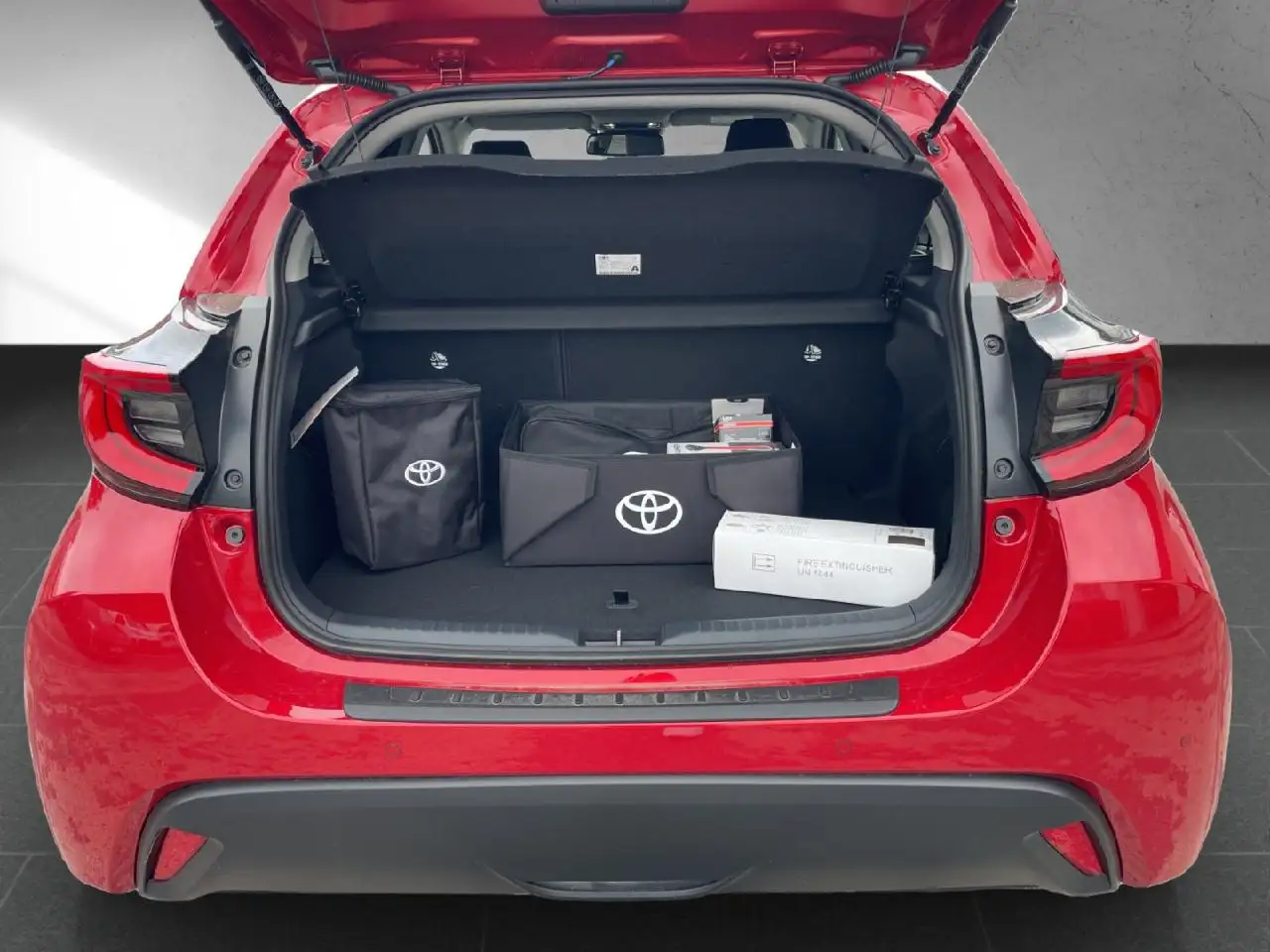 Toyota Yaris 2026 — фото 12