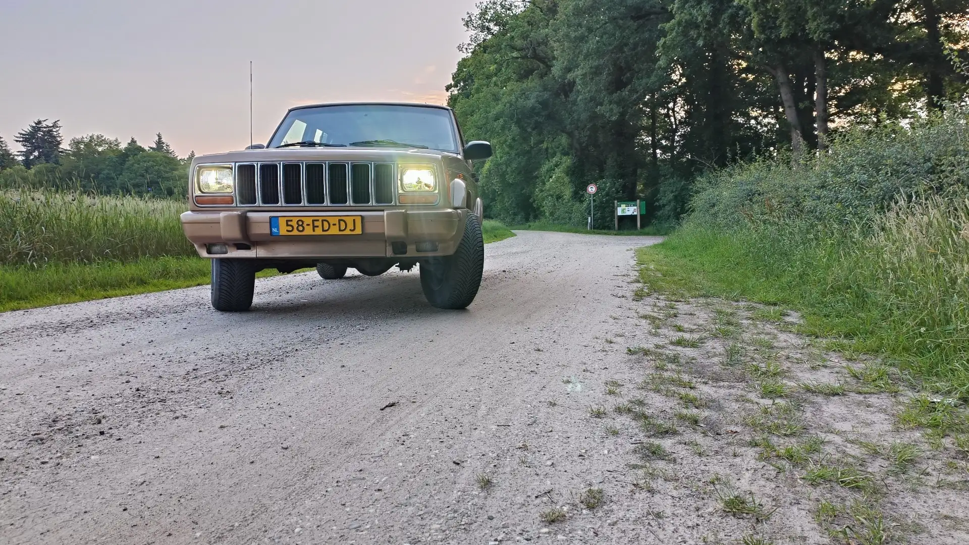Jeep Cherokee 4.0 Limited - 2