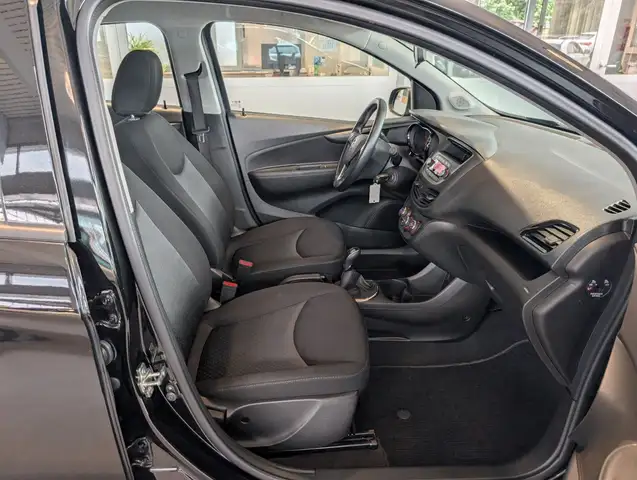 Opel Karl view 3