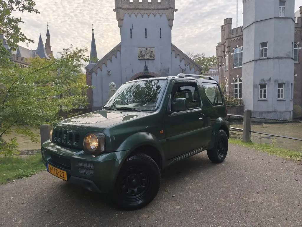 Suzuki Jimny 2011 из Европы — купить под ключ