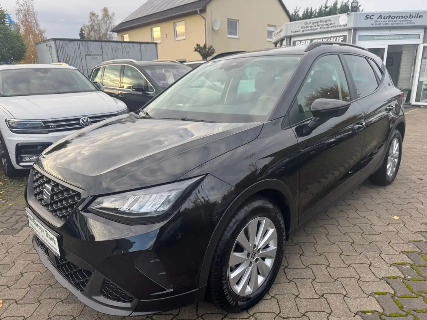 SEAT Arona Style Schwarz - 1