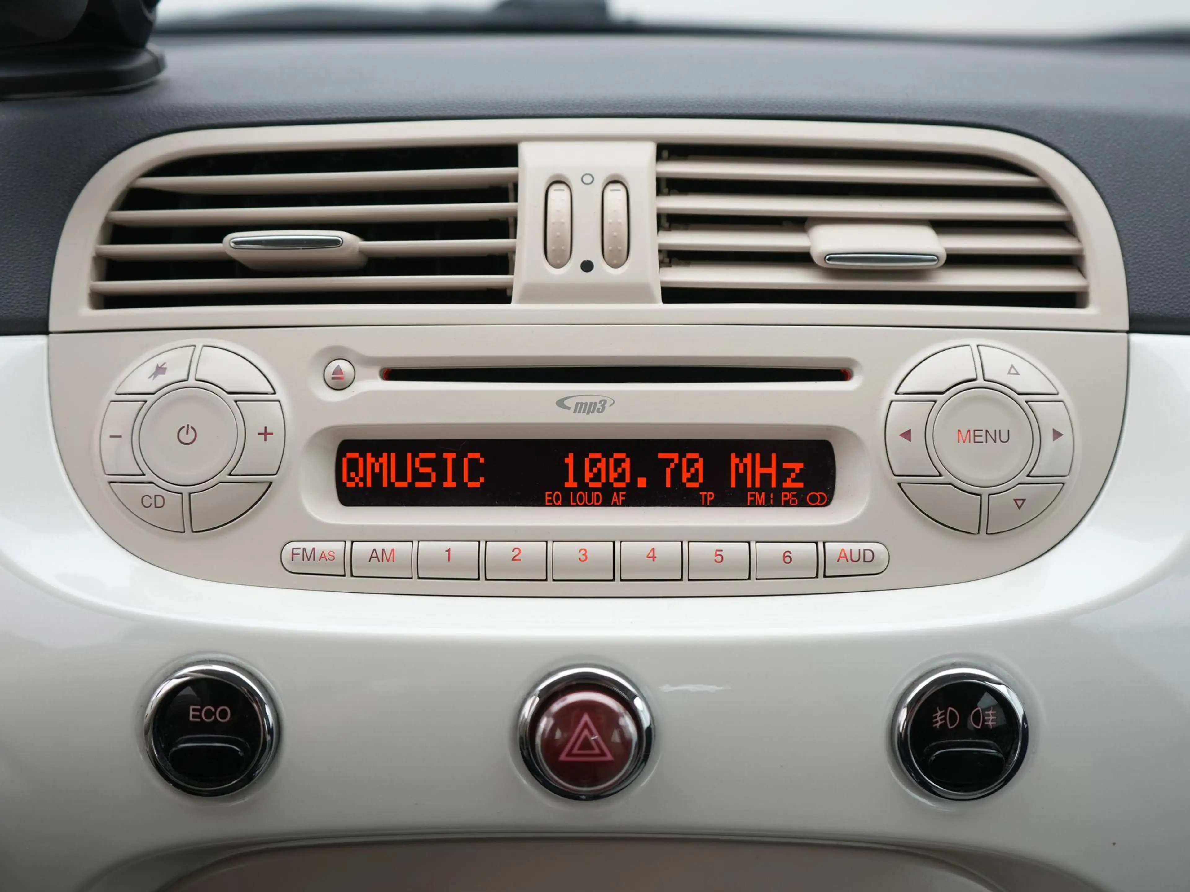 Fiat 500C 0.9 TwinAir Turbo Lounge CARBIO | CLIMA | LMV | PD — photo 13