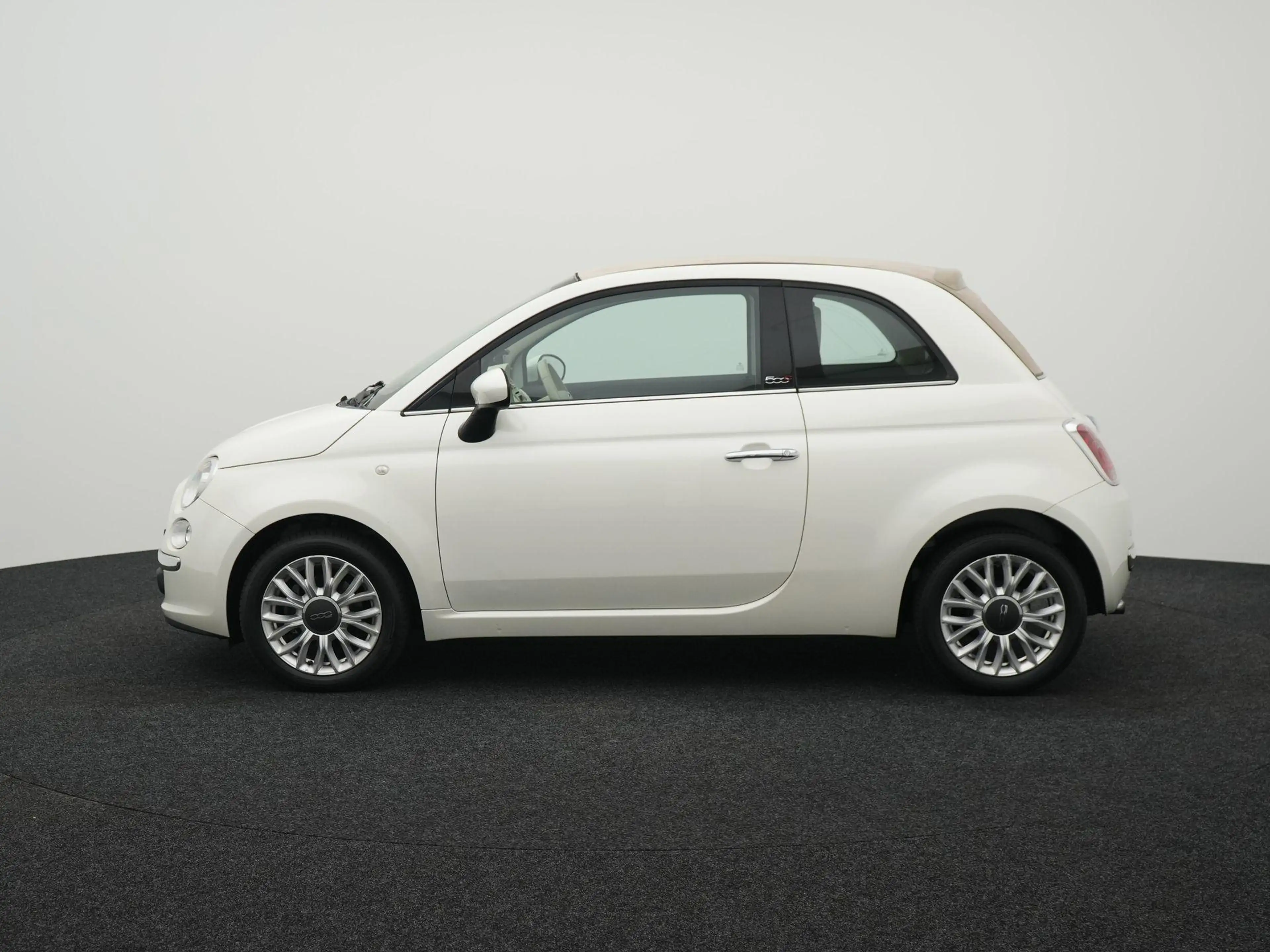 Fiat 500C 0.9 TwinAir Turbo Lounge CARBIO | CLIMA | LMV | PD — photo 4