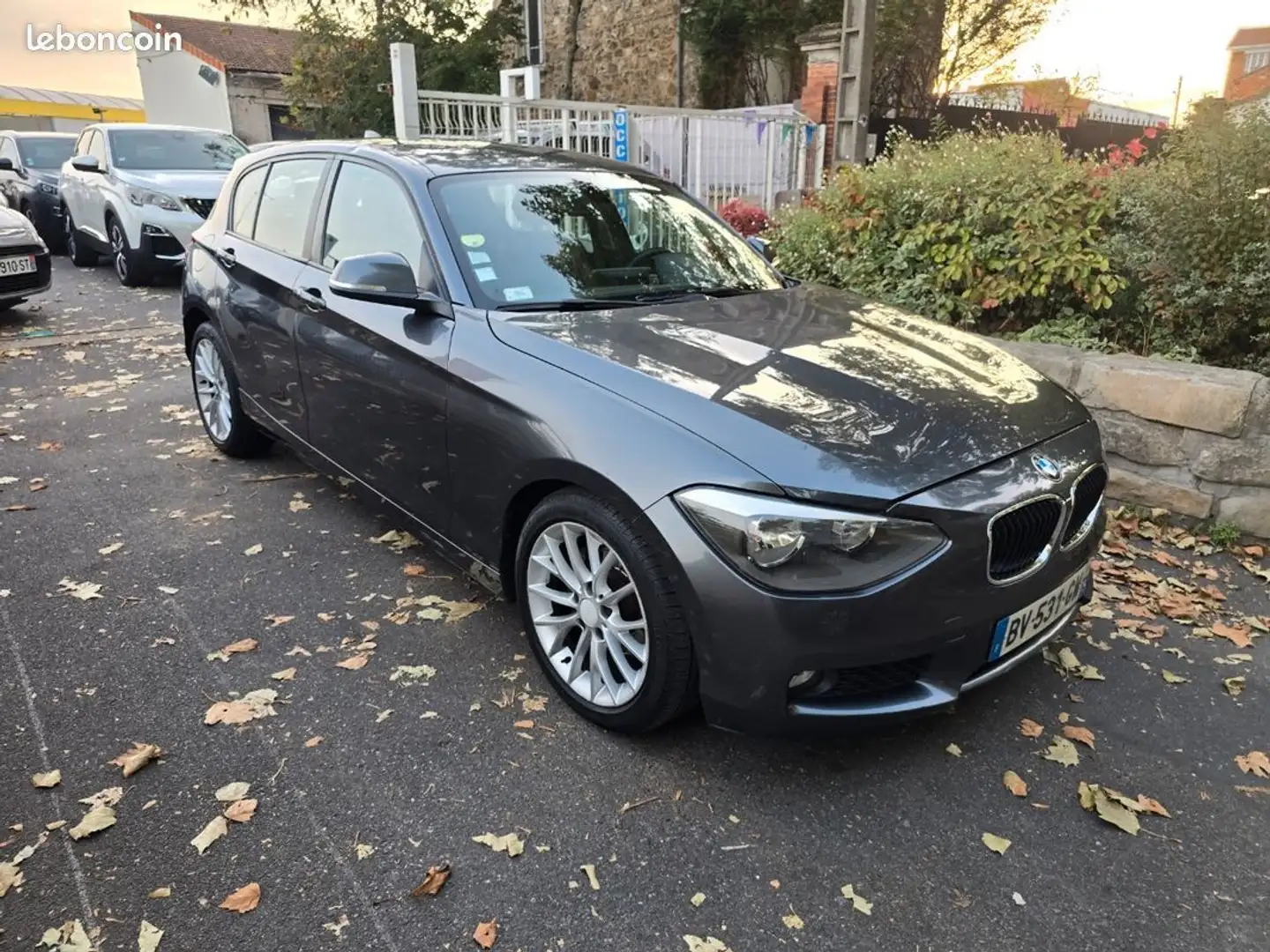 BMW 118 118d 143ch Boite Auto GARANTIE Gris - 2