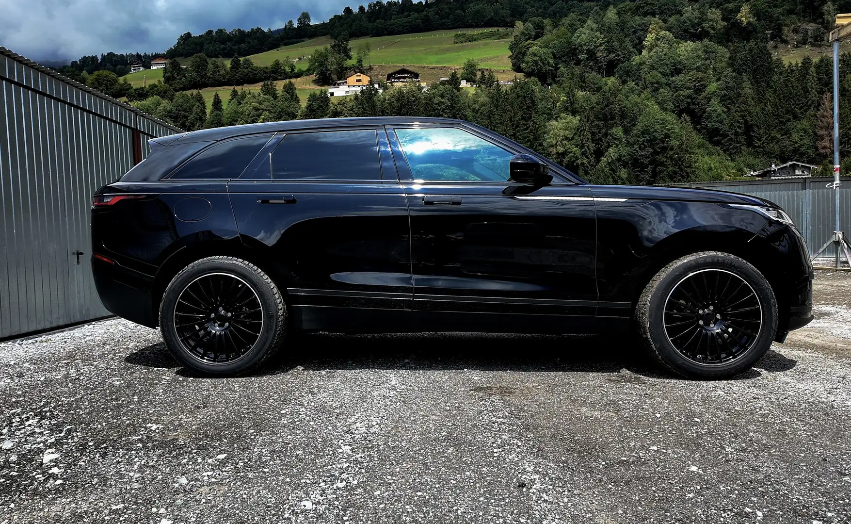 Land Rover Range Rover Velar D180 Allrad S Aut. - 1