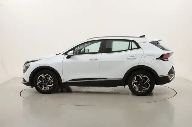 Kia Sportage view 2