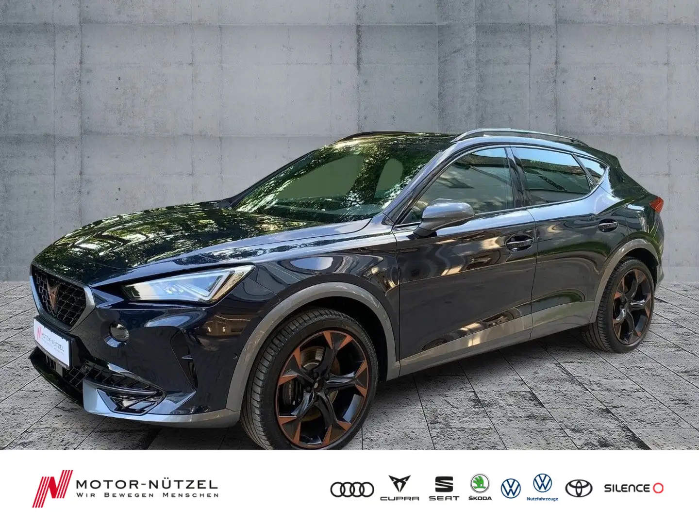 CUPRA Formentor VZ 4Drive MATRIX+NAV+AHK+PANO+BEATS+19 Blau - 1