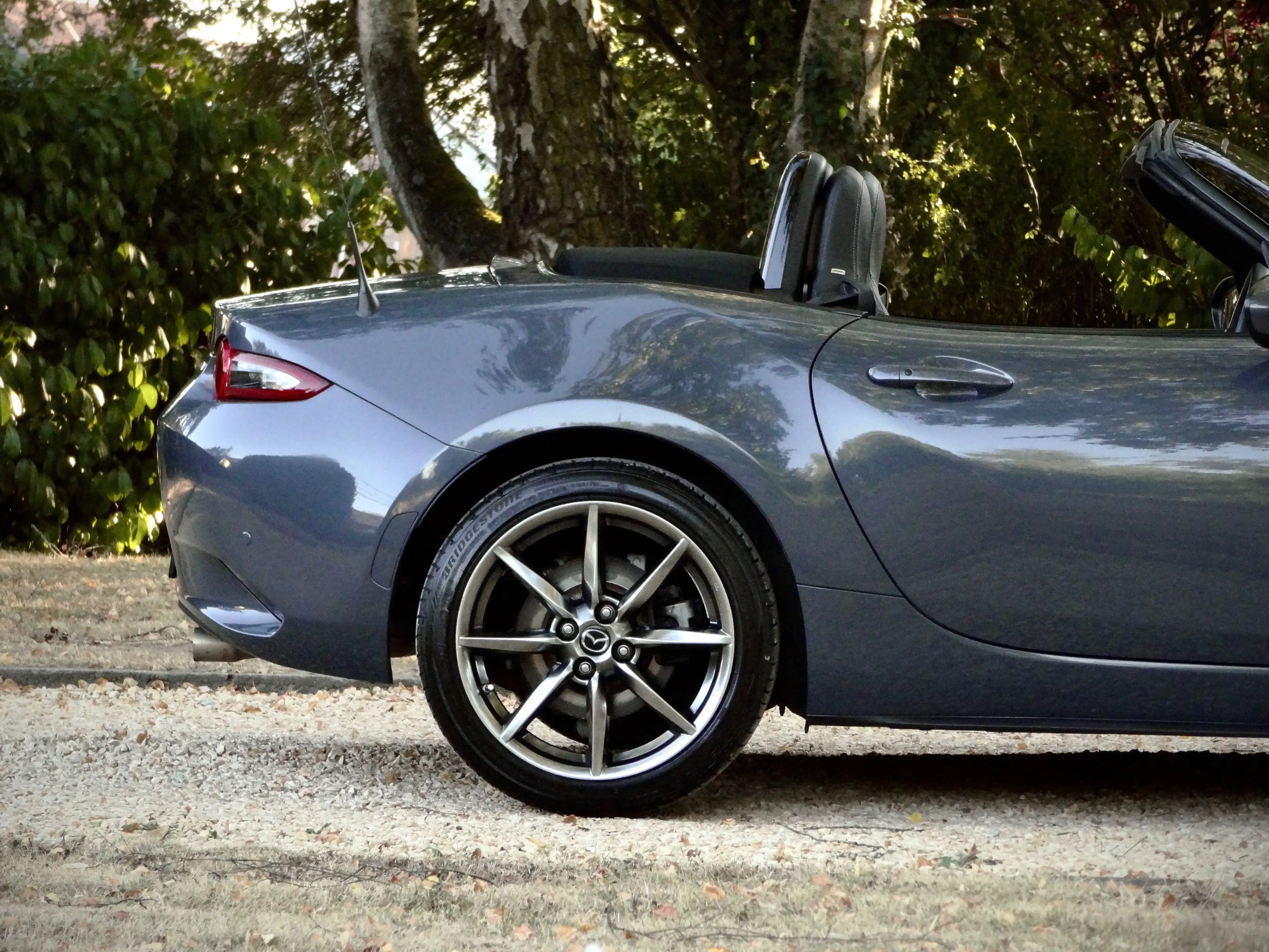 Mazda MX-5 ND2.5 184 ** POLYMETAL GREY - CARPLAY BT - CAM - BOSE ** — photo 13