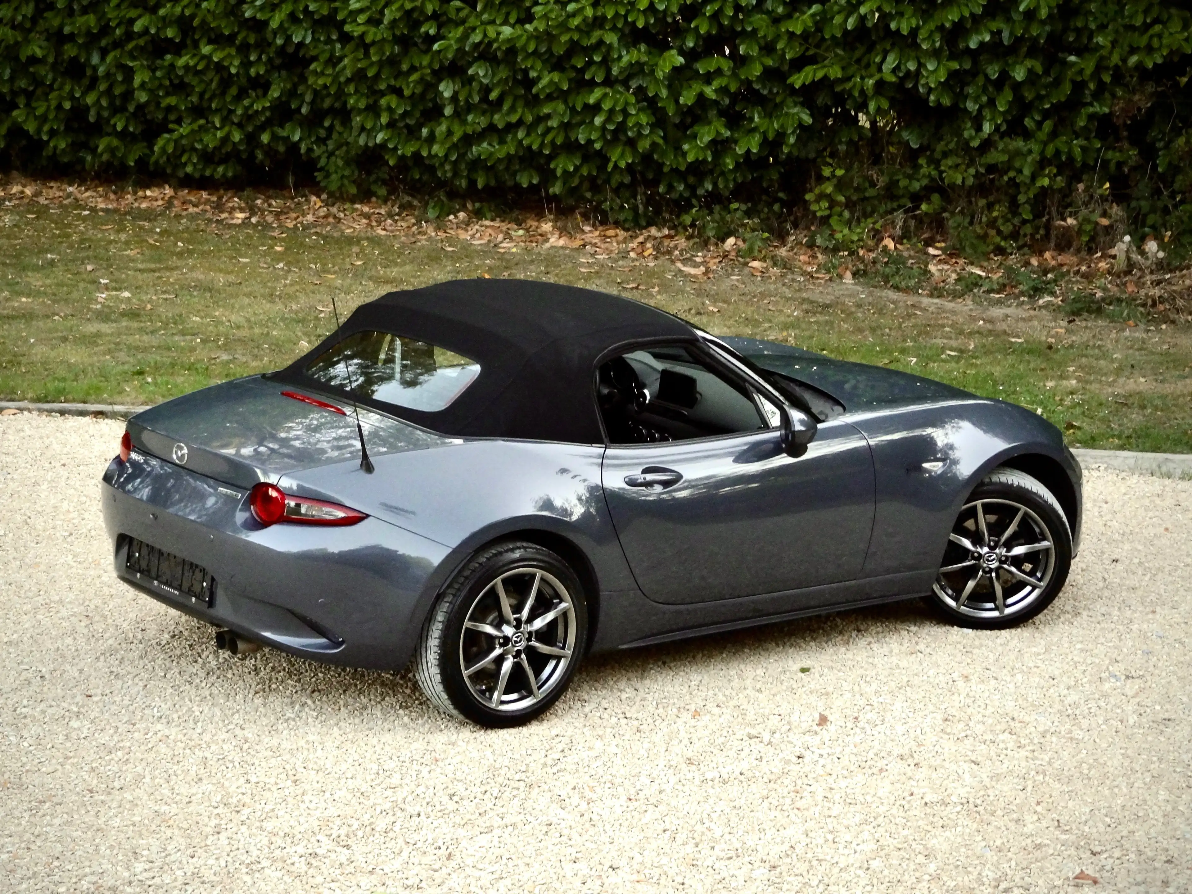 Mazda MX-5 ND2.5 184 ** POLYMETAL GREY - CARPLAY BT - CAM - BOSE ** — photo 2