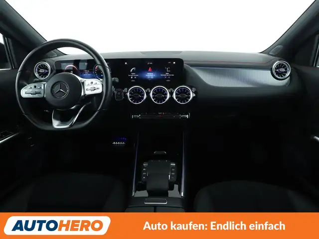 Mercedes-Benz 300 view 12