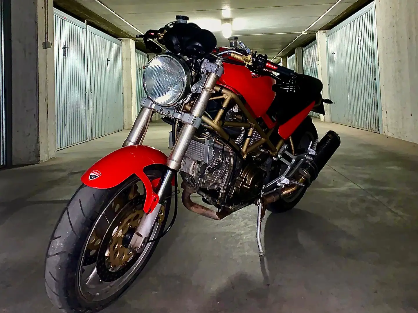Ducati Monster 900 Carburatori Červená - 1