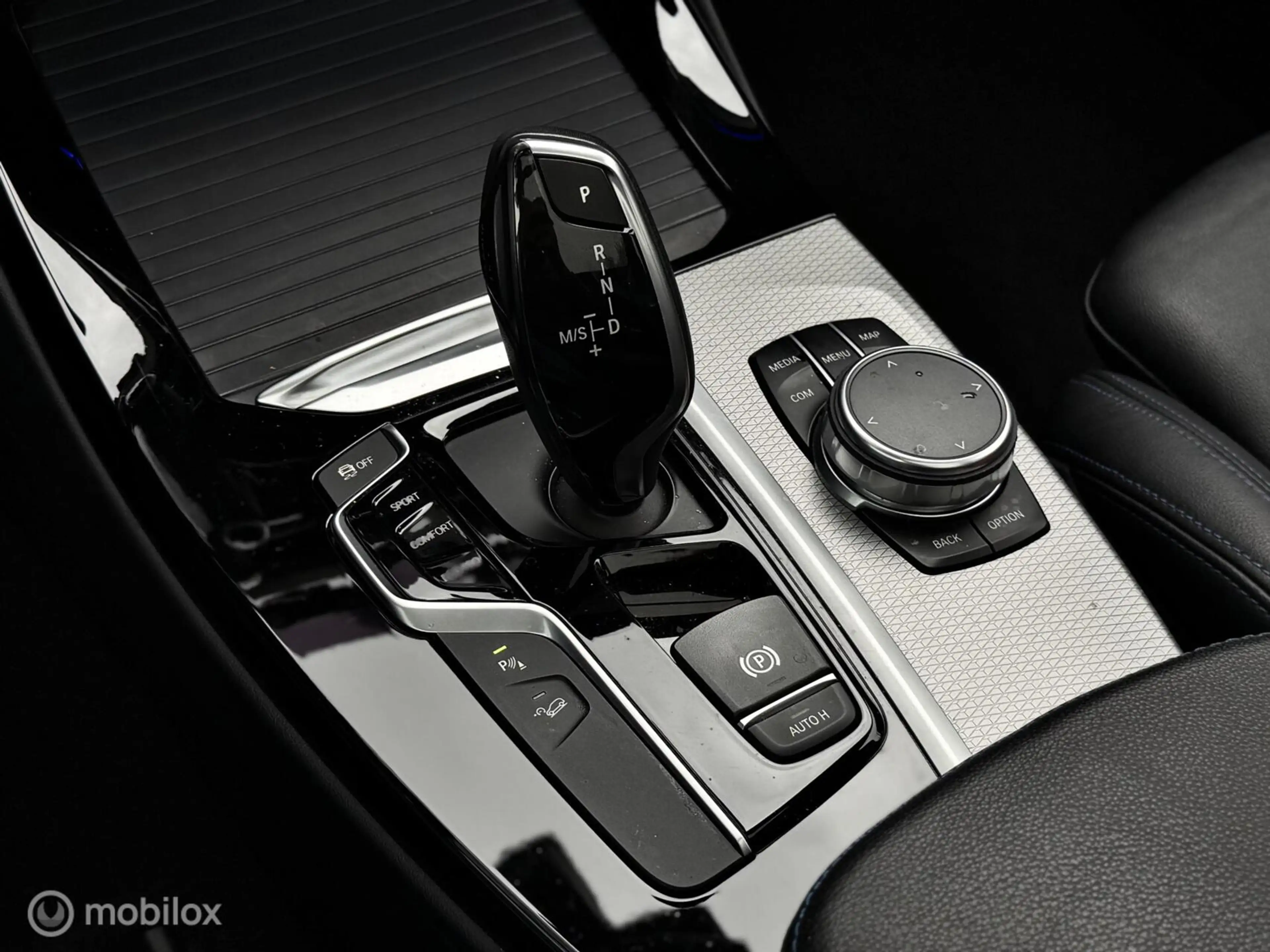 BMW X3 M40i xDrive High Executive | Pano | HUD | Memory — photo 27