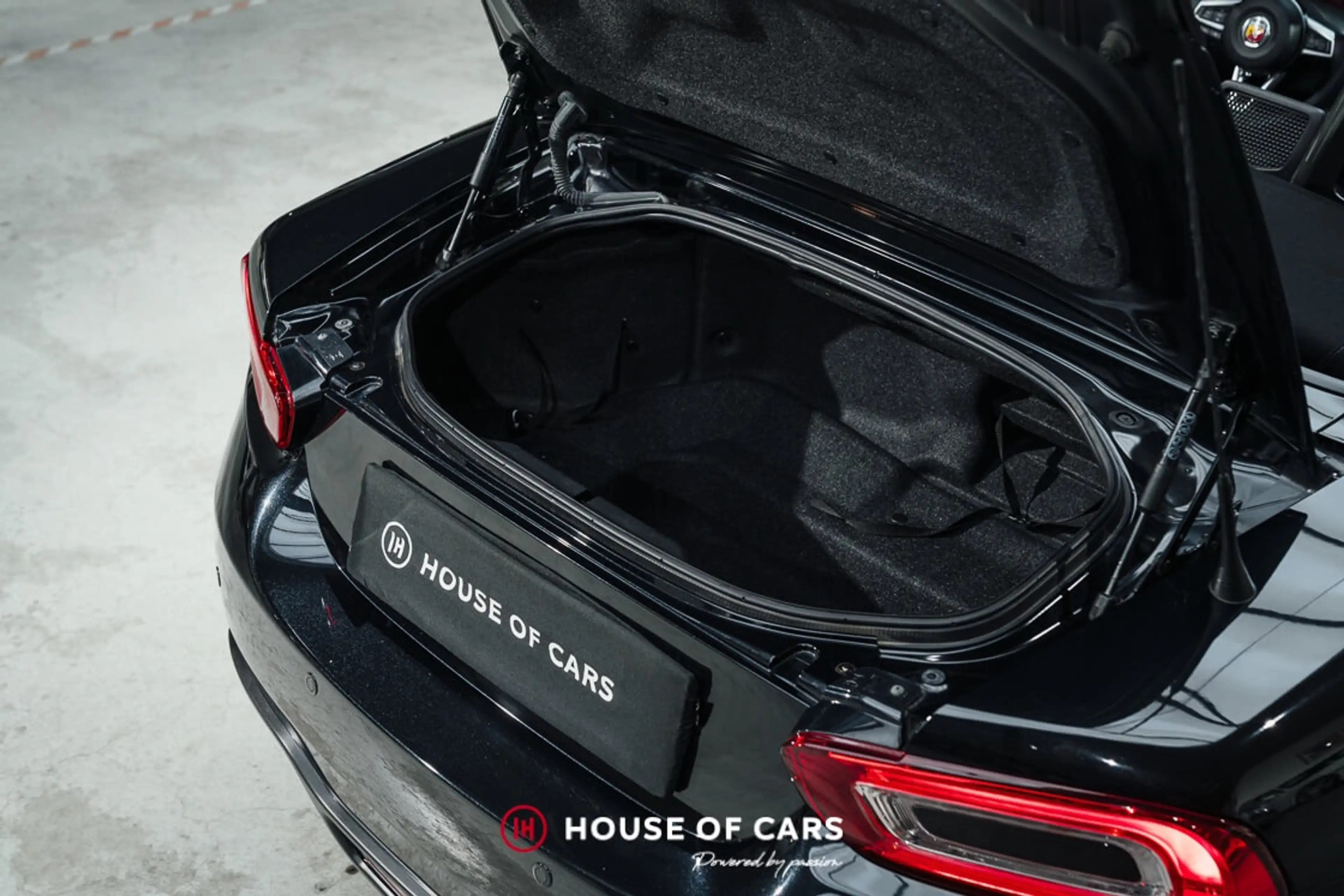 Abarth 124 Spider II SAN MARINO 1972 BLACK METALLIC — photo 13