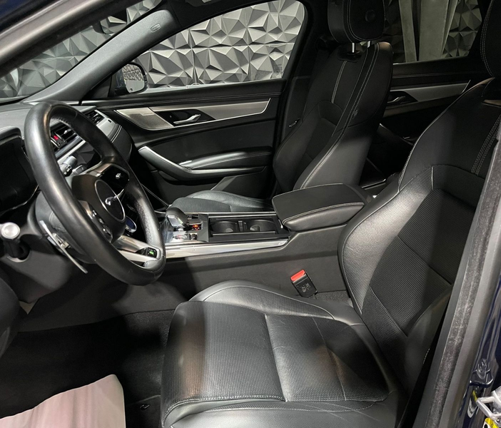 Jaguar XF Sportbrake R-Dynamic S AWD, LED, 360° Kamera — photo 13