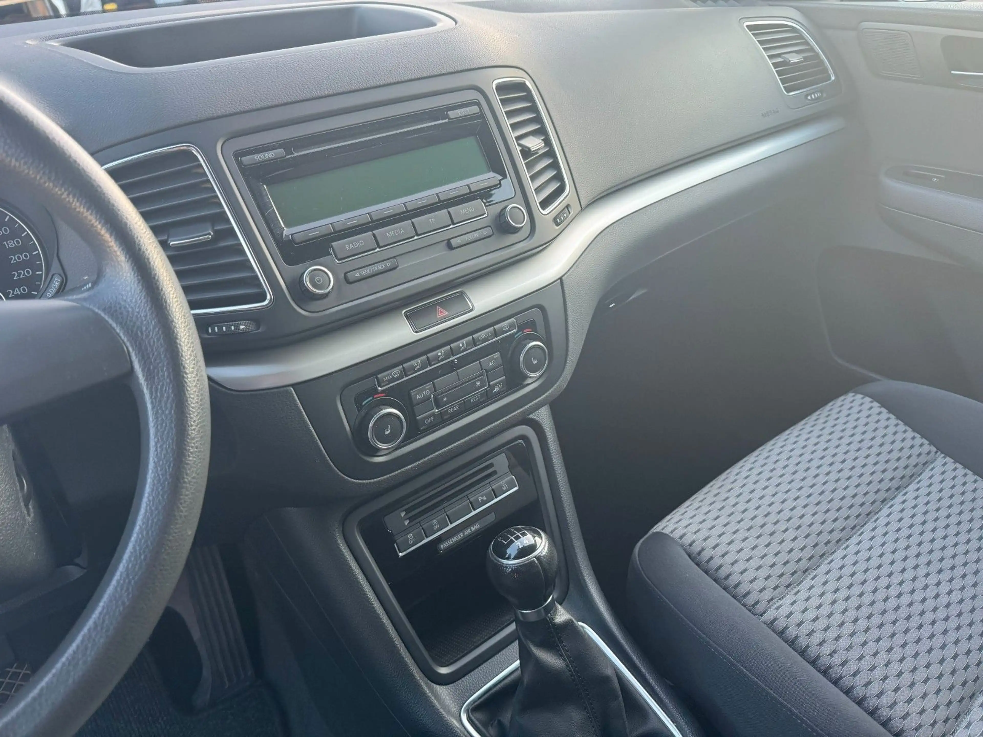 Volkswagen Sharan BMT 1,4 16V 2xSchiebetüre — photo 12