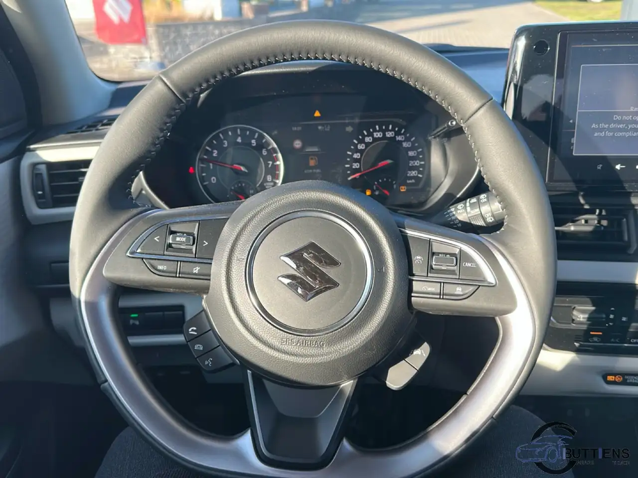 Suzuki Swift SWIFT 1.2 2WD 5HYB - GL+ 17