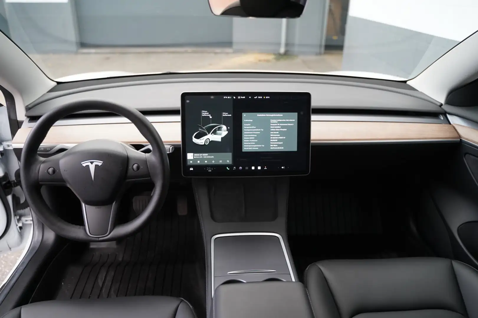 Tesla Model 3 Standard Range + *19-Zoll*1. Hand* Weiß - 2