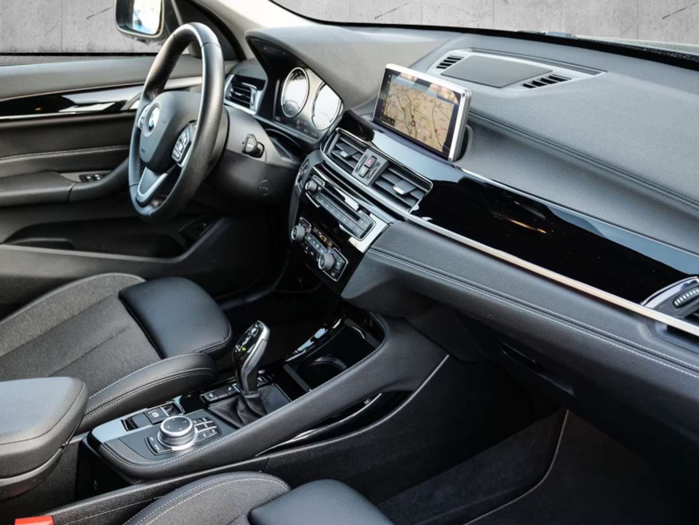 BMW X1 20d XDrive Advantage - 2021 - Joinsteer - #12
