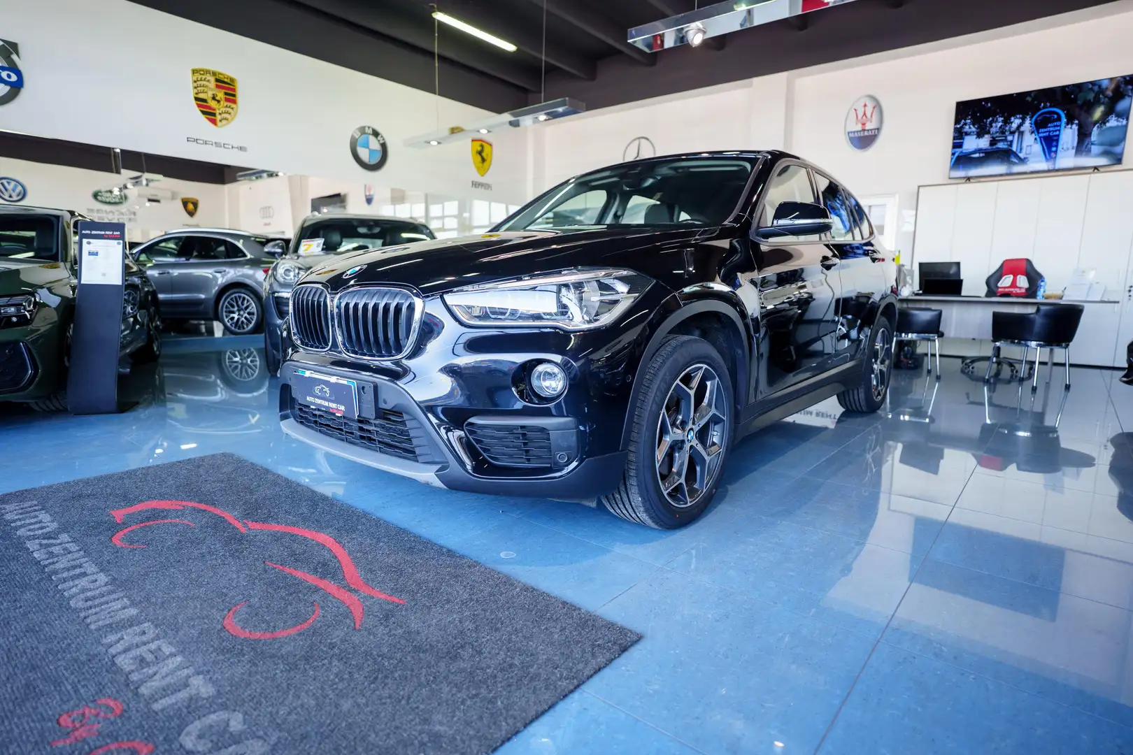BMW X1 SDRIVE 118D Nero - 2