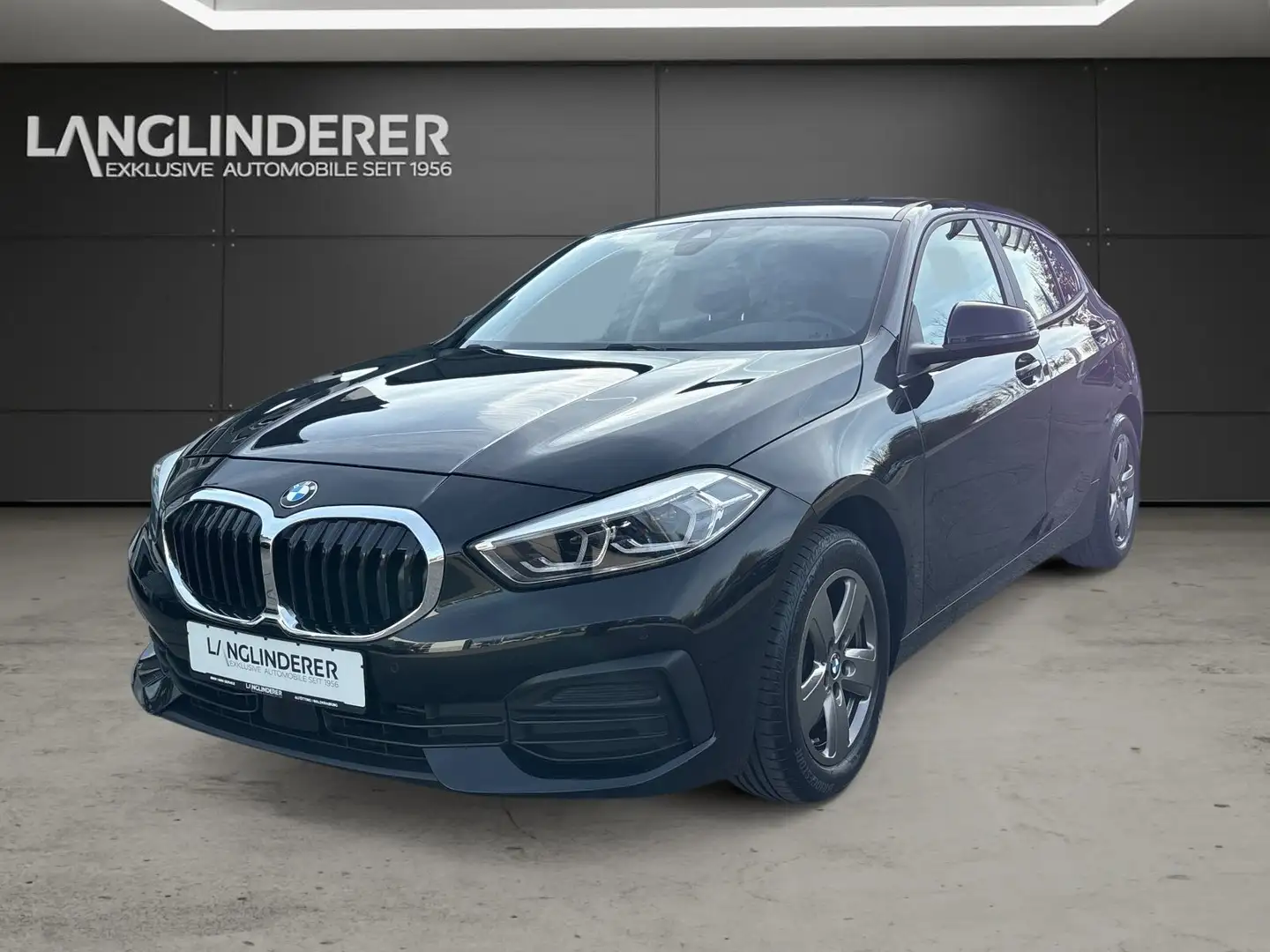 BMW 116 d 5-Türer Advantage Schwarz - 1