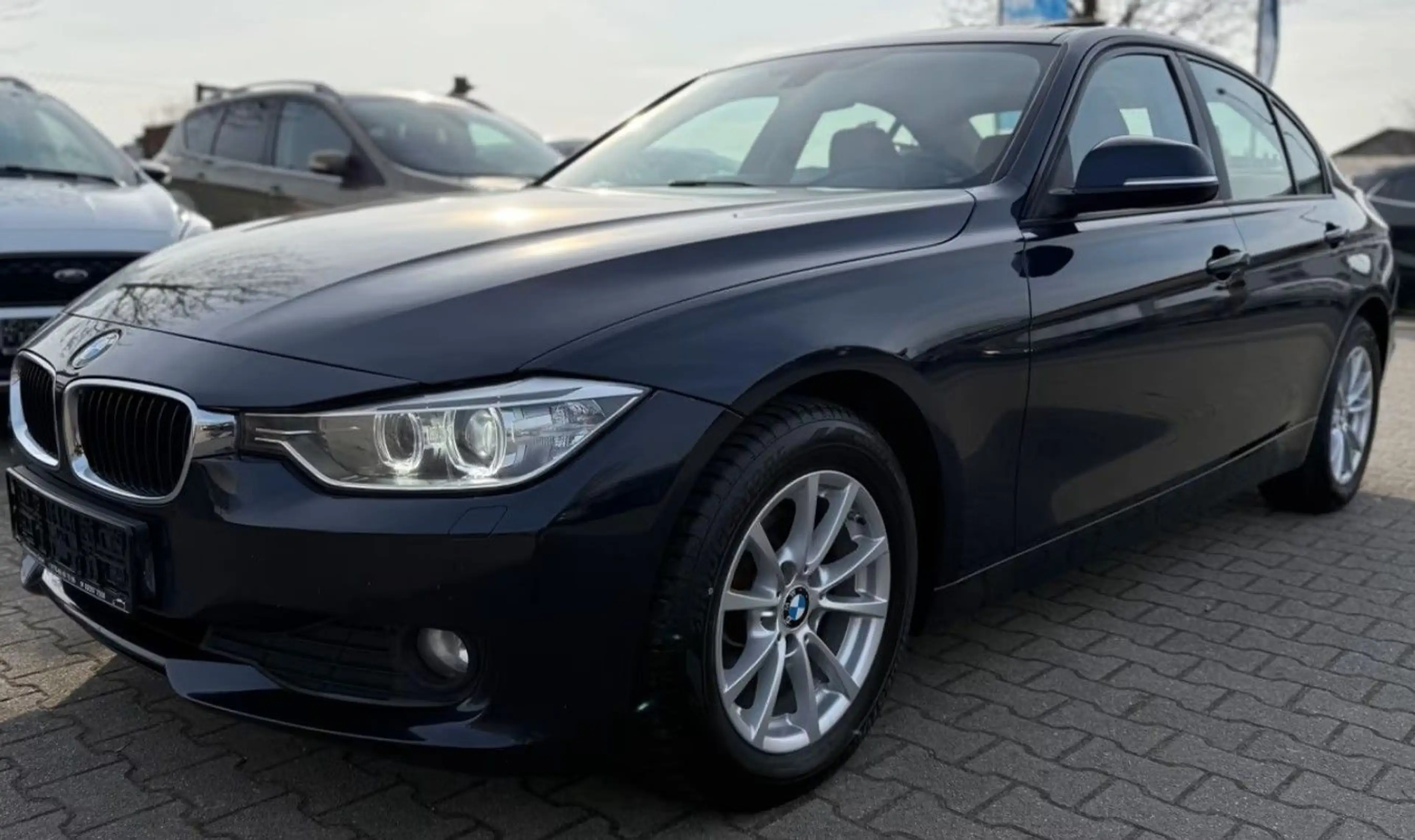 BMW 316 i Luxury Line Tüv Au Neu — photo 2