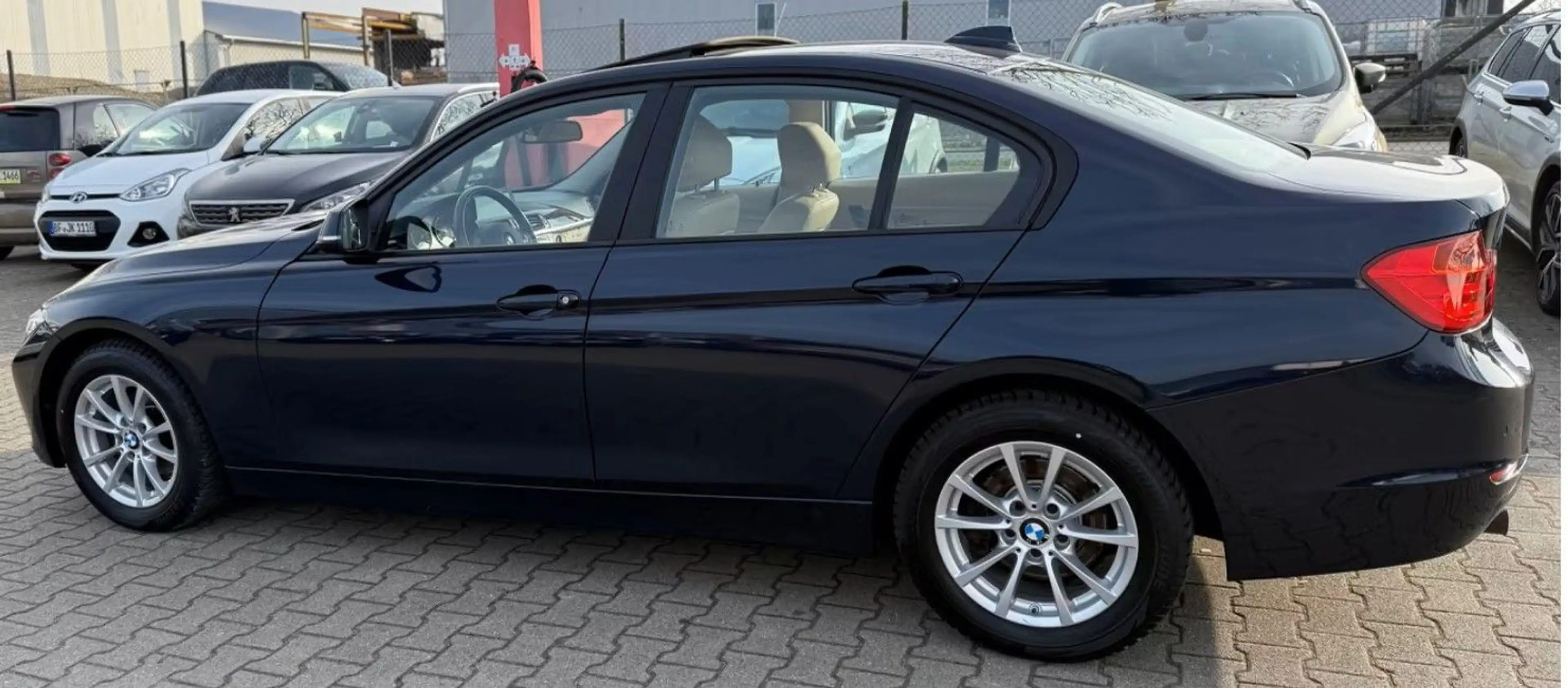 BMW 316 i Luxury Line Tüv Au Neu — photo 8
