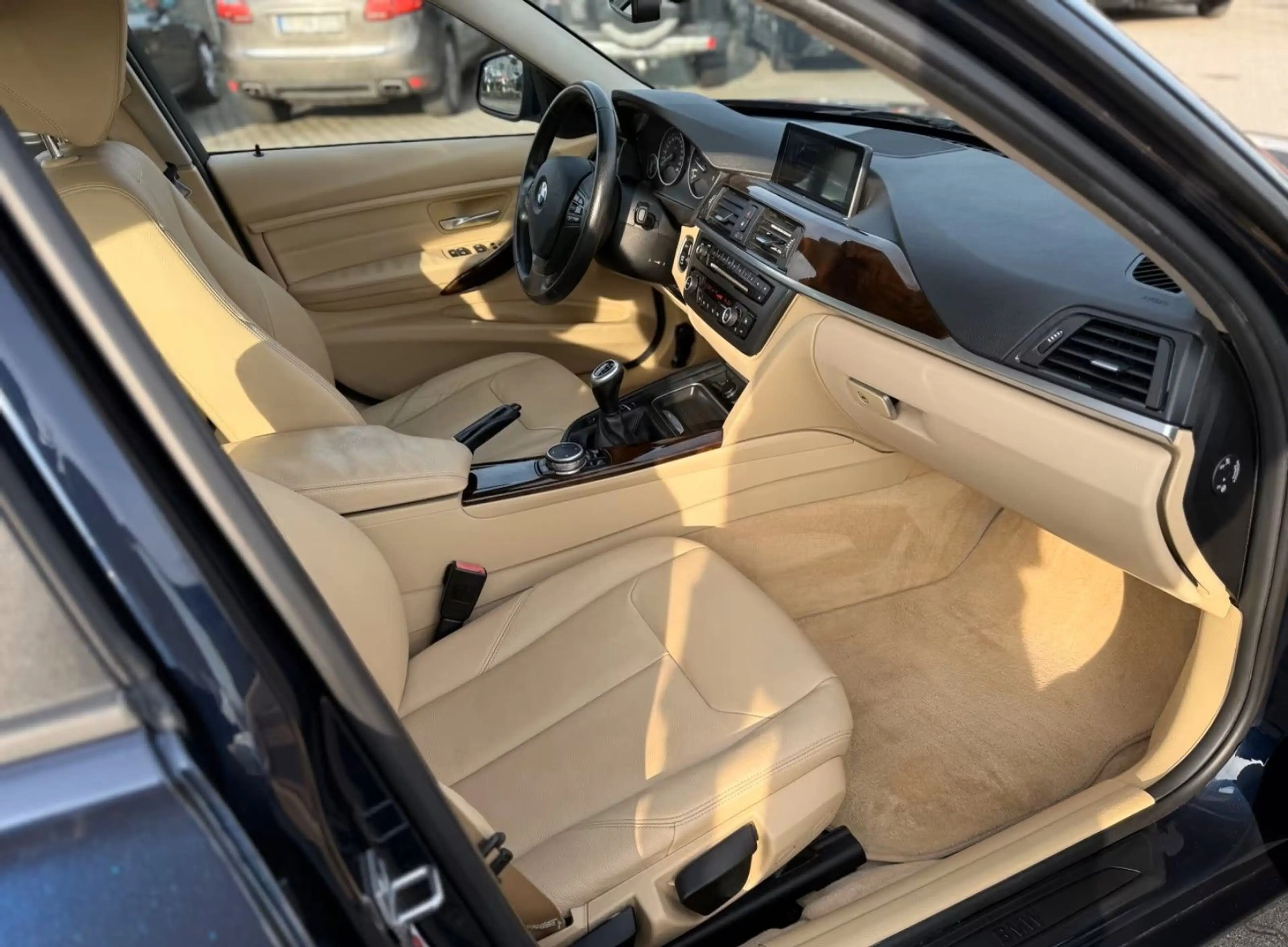 BMW 316 i Luxury Line Tüv Au Neu — photo 10
